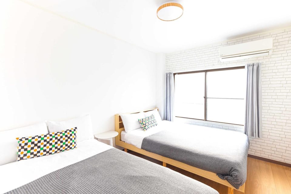 Family-Friendly 120sqm House Tsutenkaku Tower12ppl House in Osaka