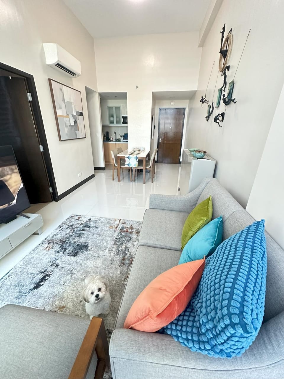 TV and multimedia, Living room, Seating area