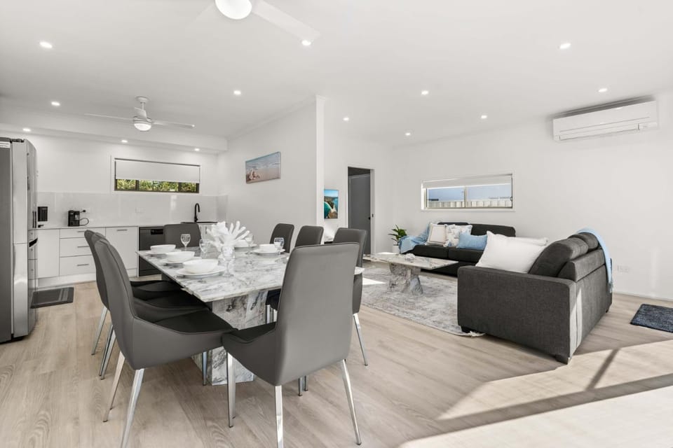 Bayswater Beach House 2 by Experience Jervis Bay House in Vincentia