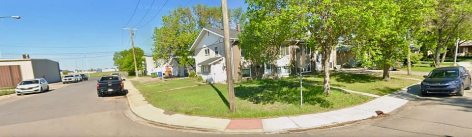 Property building, Neighbourhood, Location