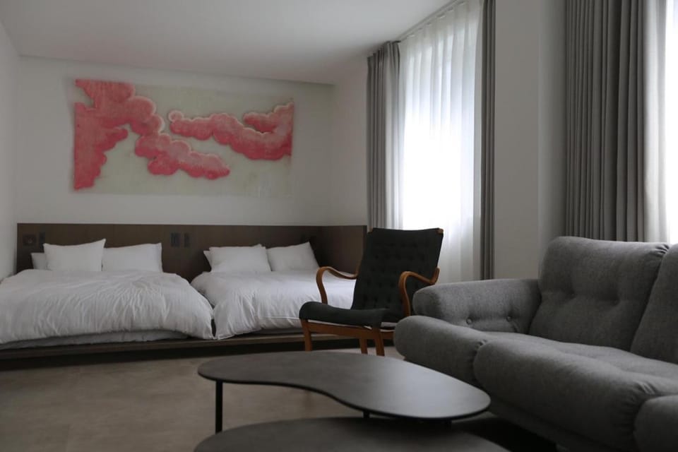 Living room, Bedroom