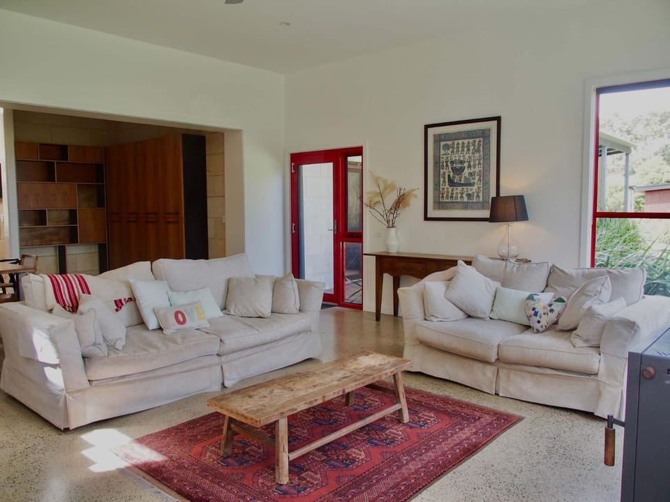 Farmhouse At The Gap Stay 3 Pay 2 Winter Special House in Waratah Bay