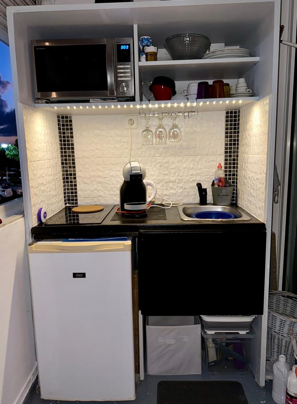 Kitchen or kitchenette