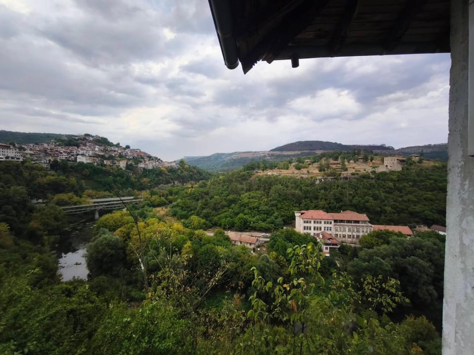 Nearby landmark, Day, Natural landscape, Mountain view