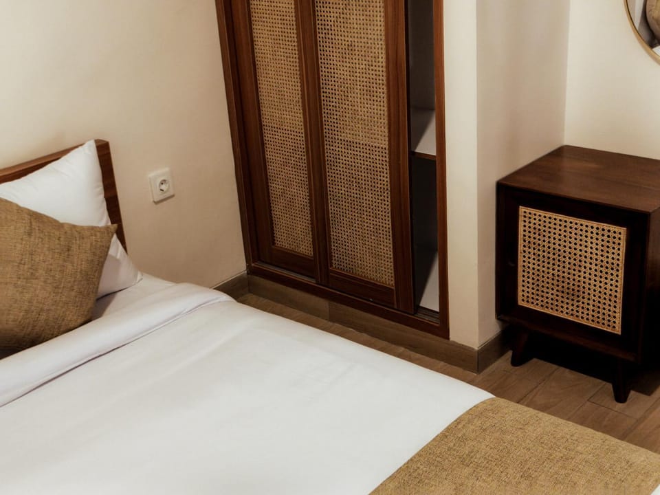 Bed, Bedroom, wardrobe