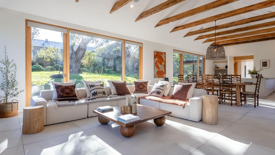 Living room, Seating area, Dining area
