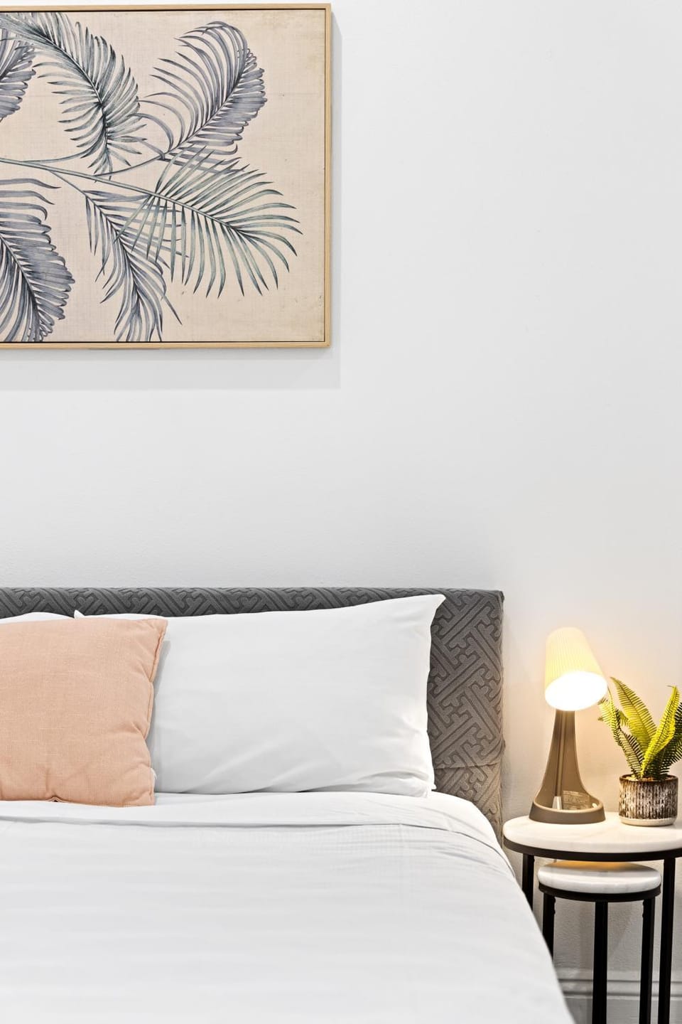 Cozy Double Room in Kensington - Walk to UNSW Easy CBD Access -External and Shared Kitchen or Bathroom Access Bed and Breakfast in Kensington