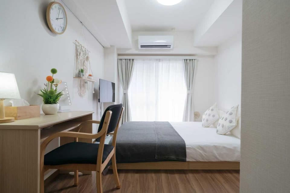 Bed, Bedroom, air conditioner