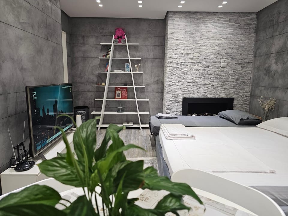 Stylish Escape Studio Apartment in Tirana