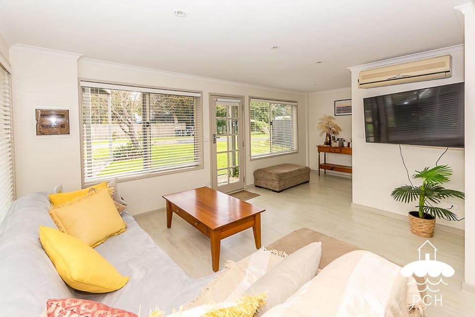 Family Tidez Stay 3 Pay 2 Winter Special House in Sandy Point
