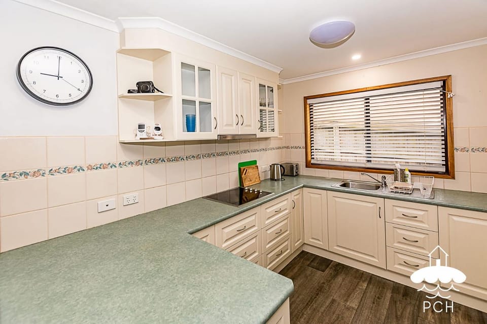 Stay on Callaway Stay 3 Pay 2 Winter Special House in Leongatha
