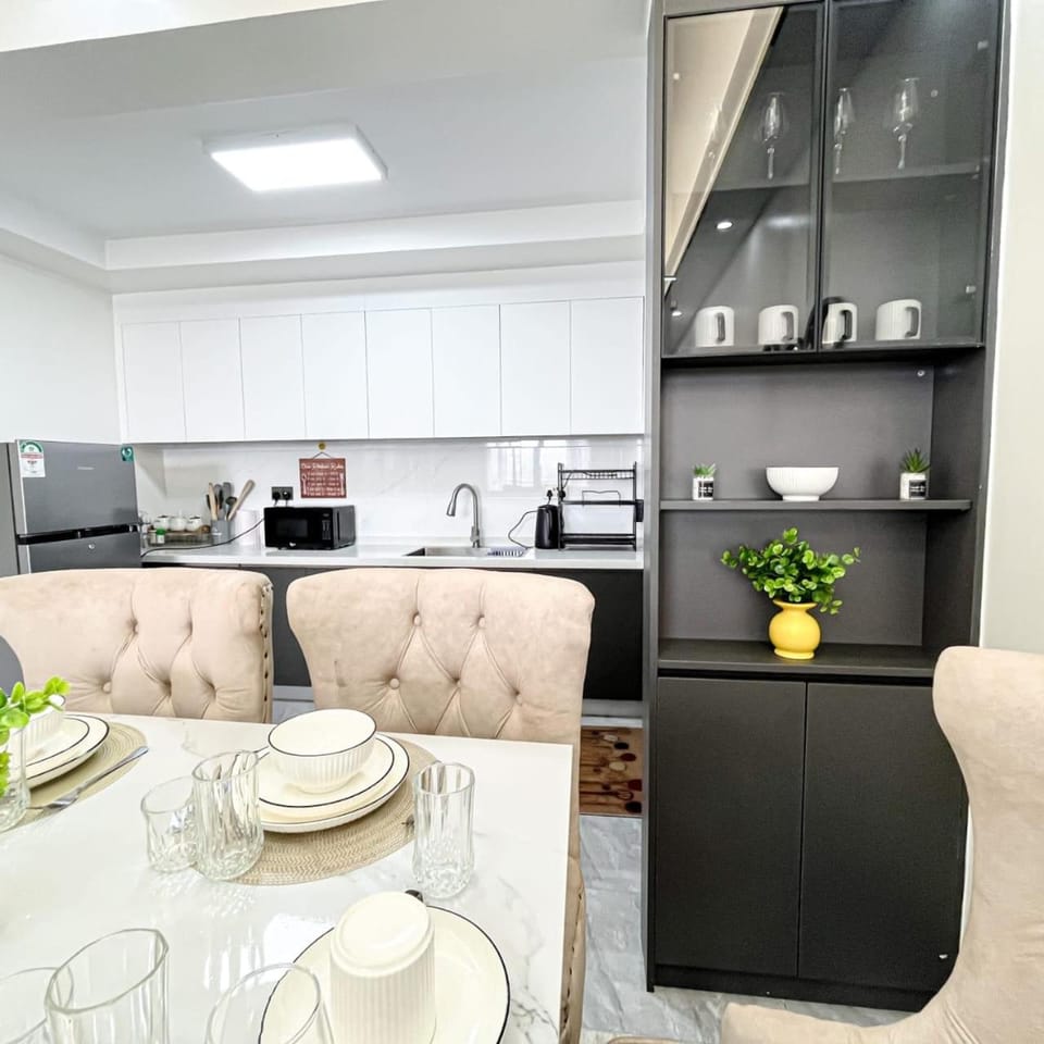 spacious elegant three bedroom apartment with swimming pool fully equipped gym ample parking space child play area and amazing scenic views Apartment in Nairobi County