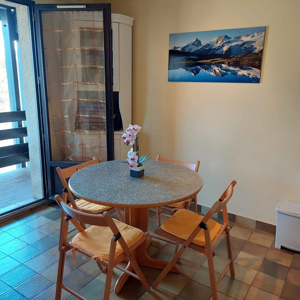 Studio with stunning view of Serre Chevalier Apartment in Briançon