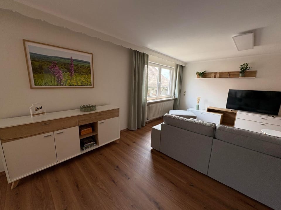 TV and multimedia, Living room, Photo of the whole room