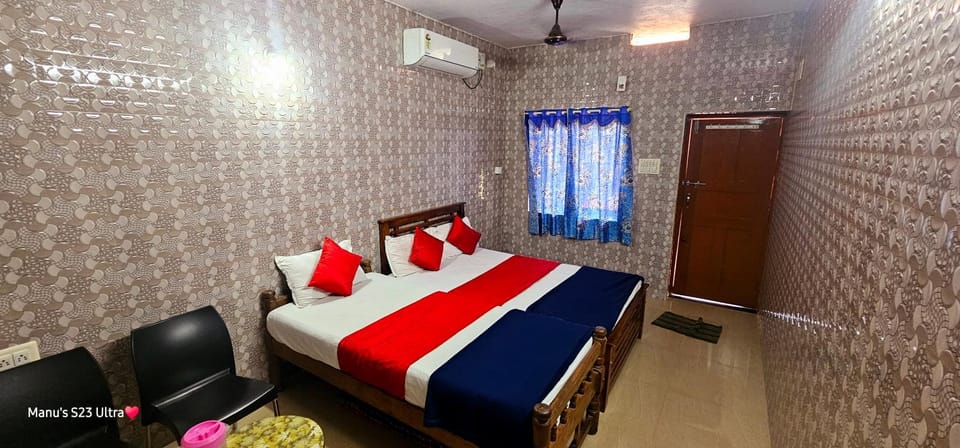 Manu DELUXE stays Nature lodge in Karnataka