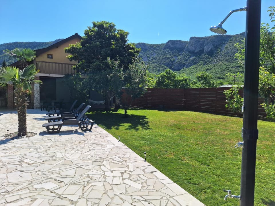 Villa Amore Villa in Federation of Bosnia and Herzegovina