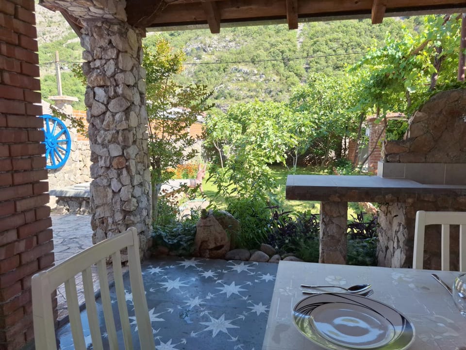Villa Amore Villa in Federation of Bosnia and Herzegovina