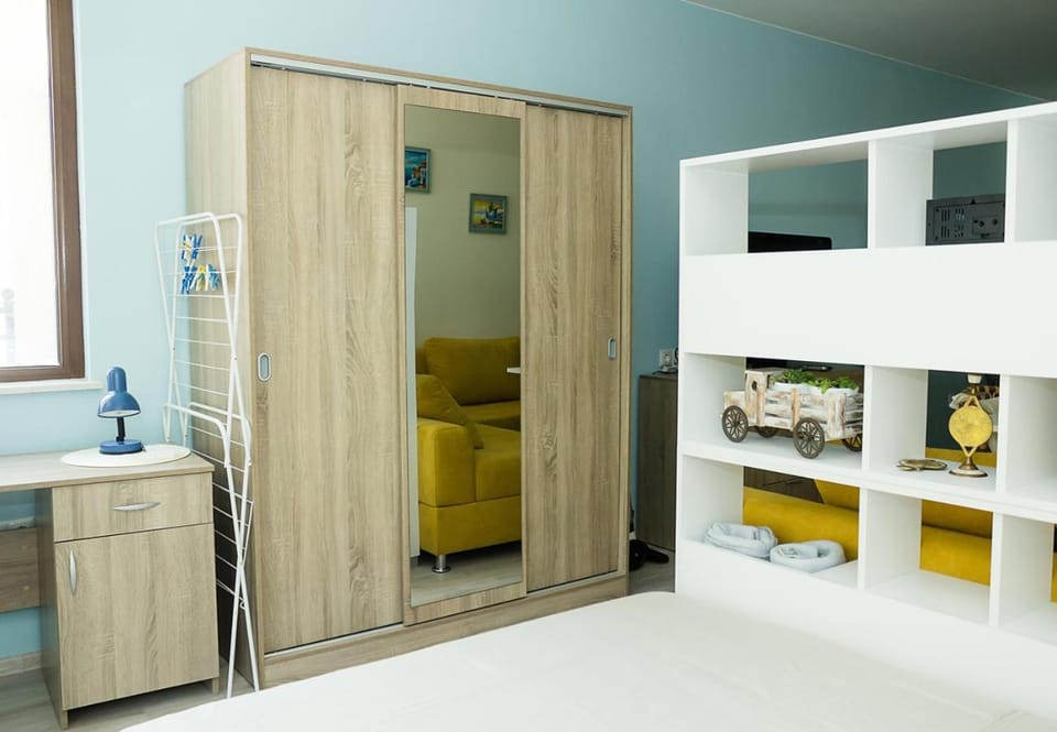 Bed, Bedroom, wardrobe