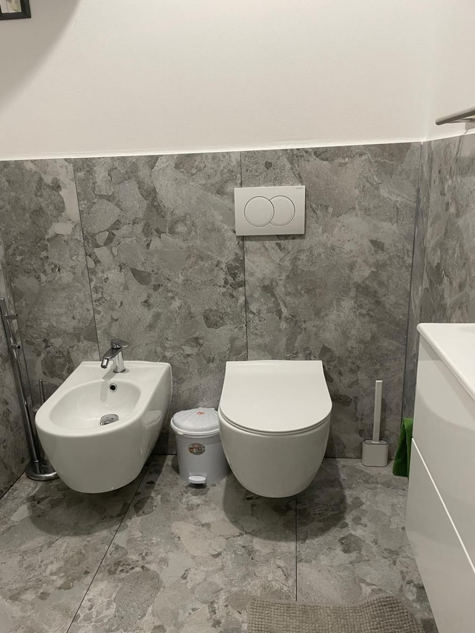 Apartament buze detit Apartment in Tirana County, Albania