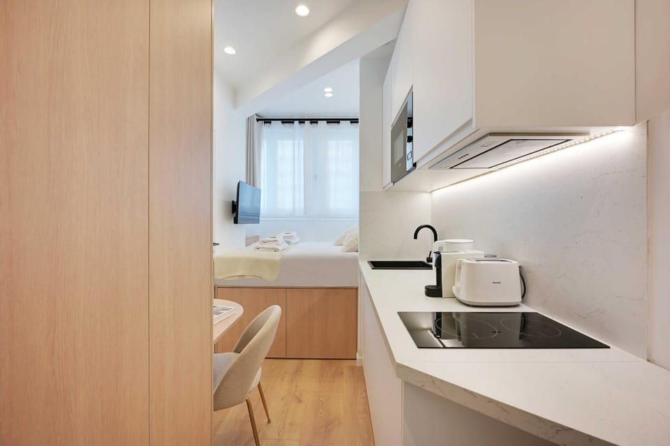 Kitchen or kitchenette, stove
