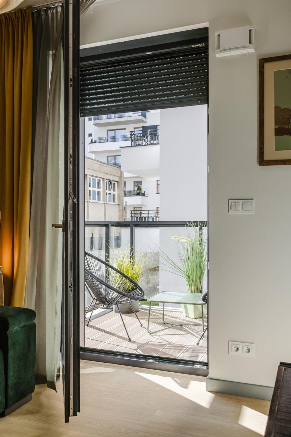 View (from property/room), Balcony/Terrace, Living room, Seating area