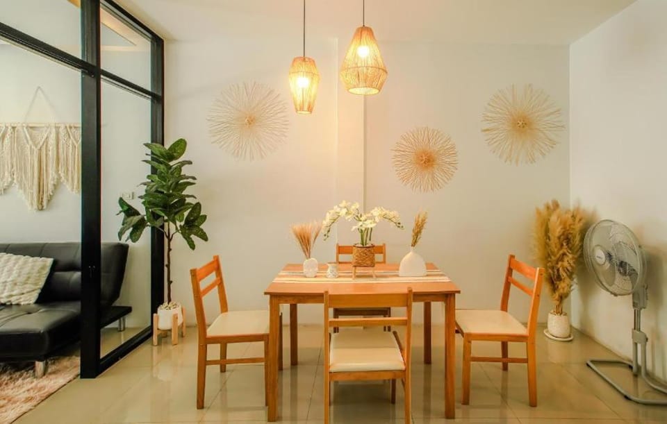 Sala Loft - Spacious King Bed - 4K SmartTV Apartment in Ko Pha-ngan Sub-district