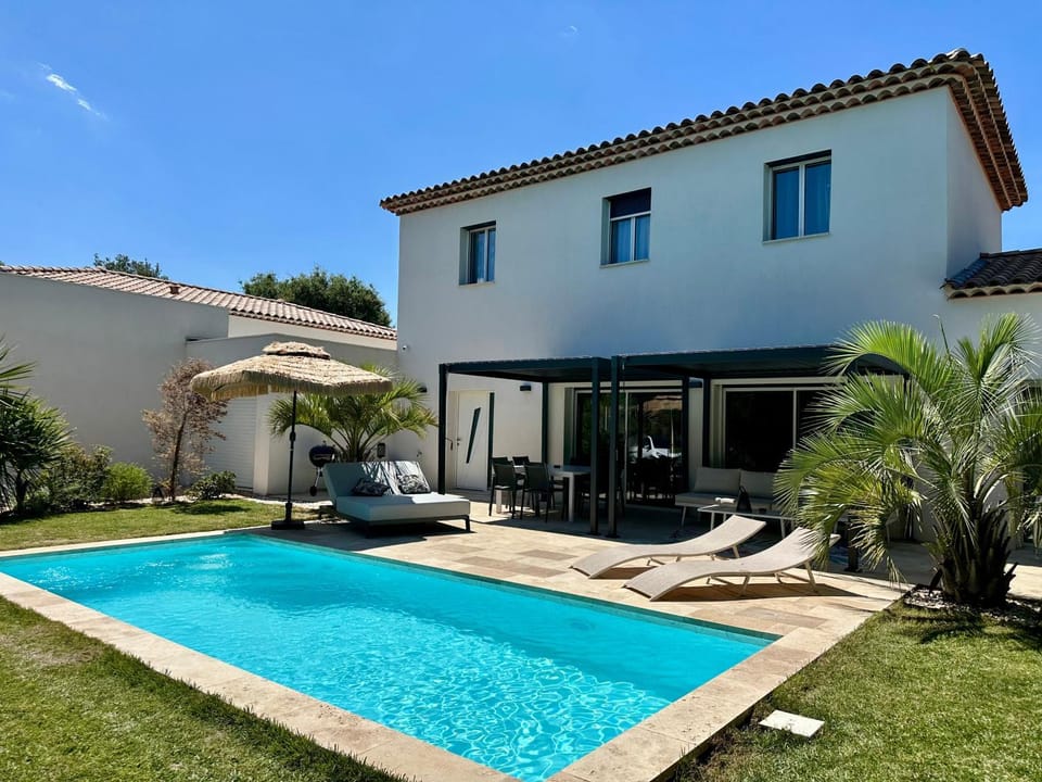 Villa Jungle - Piscine & Clim Villa in Saint-Maximin-la-Sainte-Baume