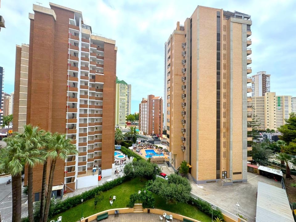 City view, Pool view