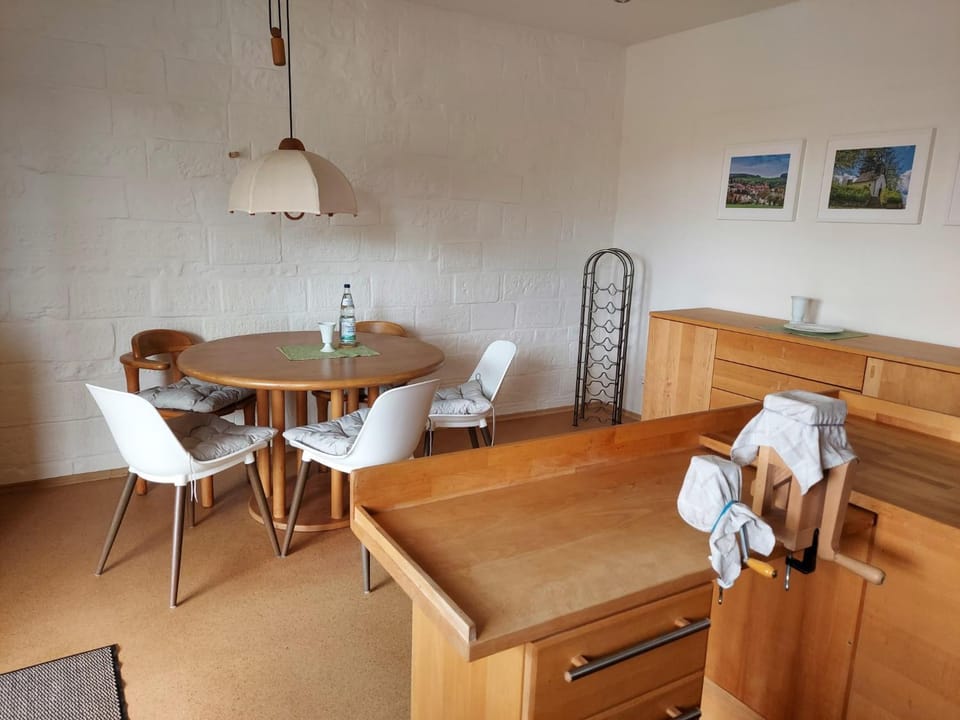 Photo of the whole room, Seating area, Dining area