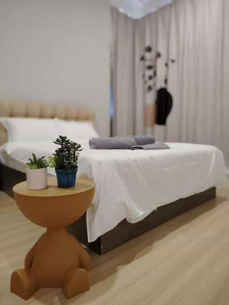 Bed, Bedroom