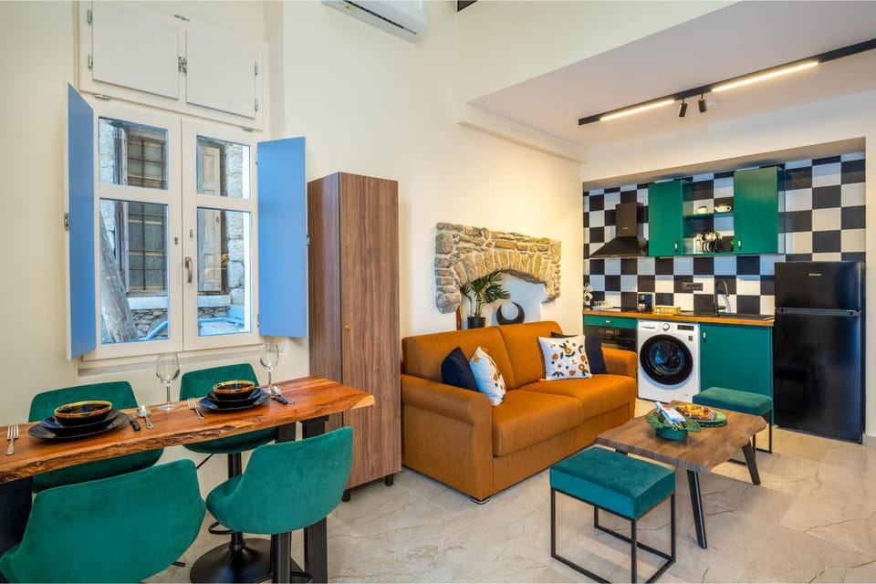 Kitchen or kitchenette, Living room, Seating area, Dining area, oven, washing machine, air conditioner