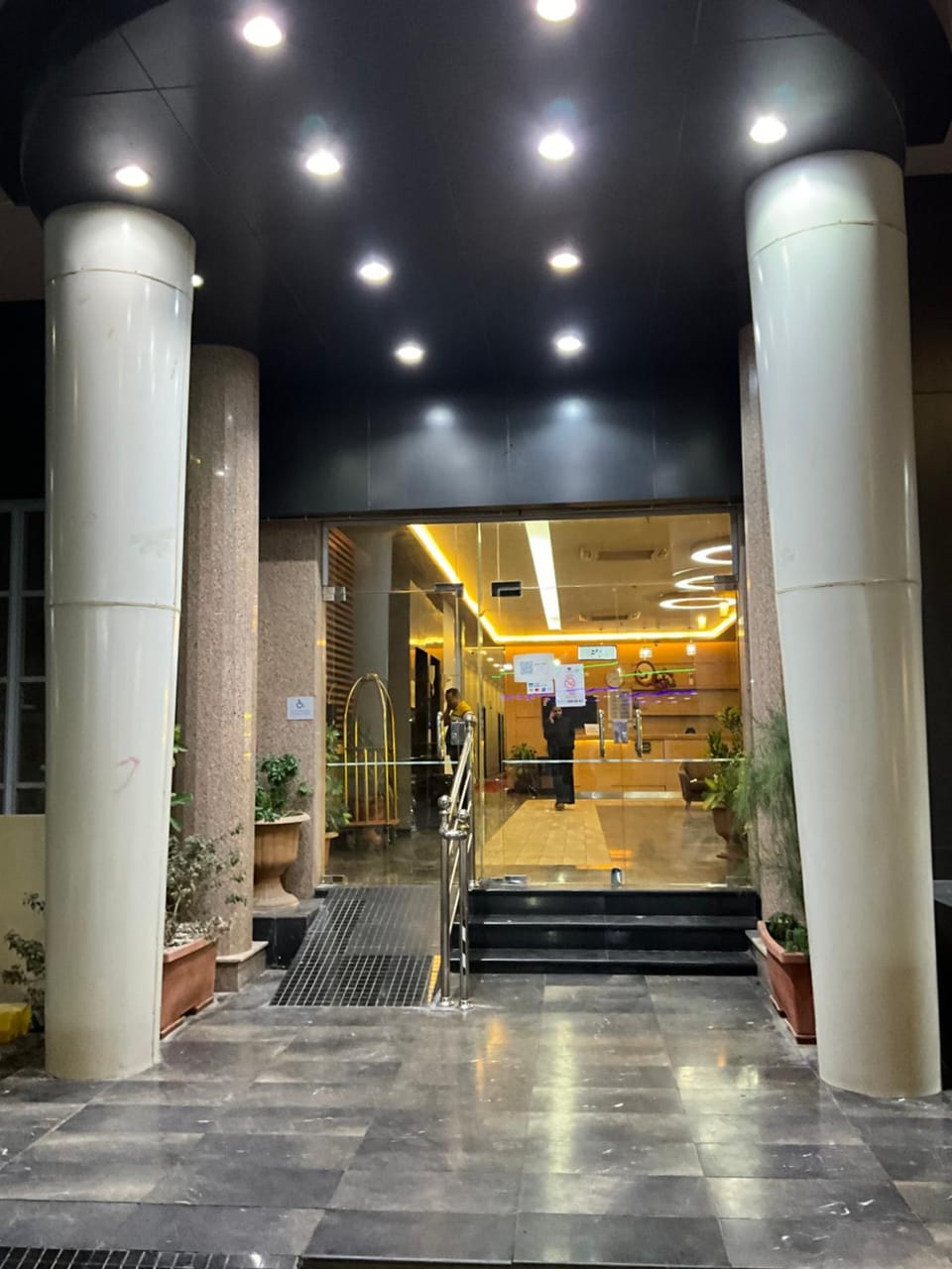 اجنحه البيداء فرع الدفاع Hotel in Medina