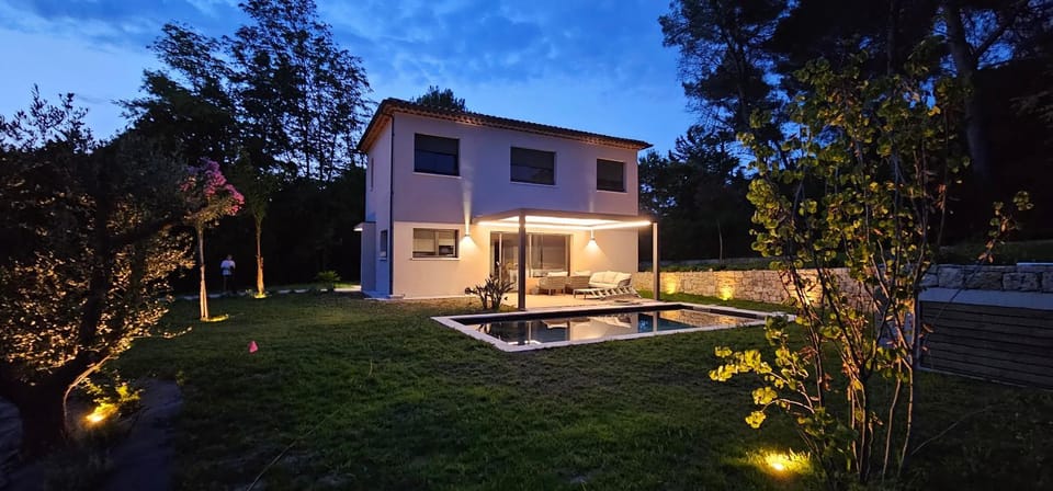 Lagune d'Azur Villa in Mougins