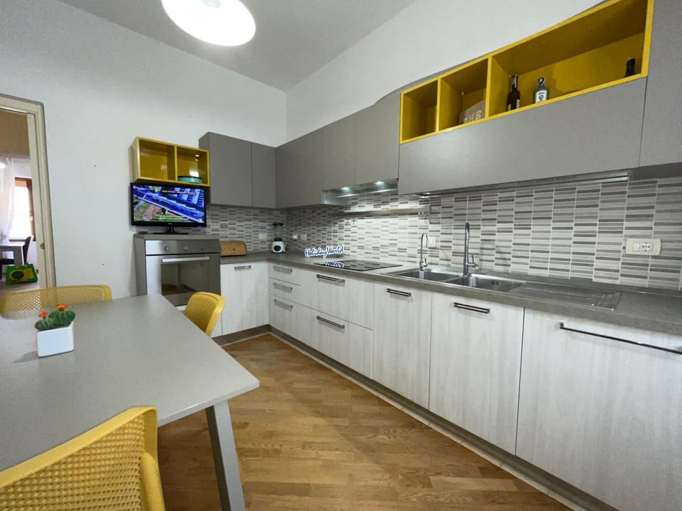 Kitchen or kitchenette, oven, stove