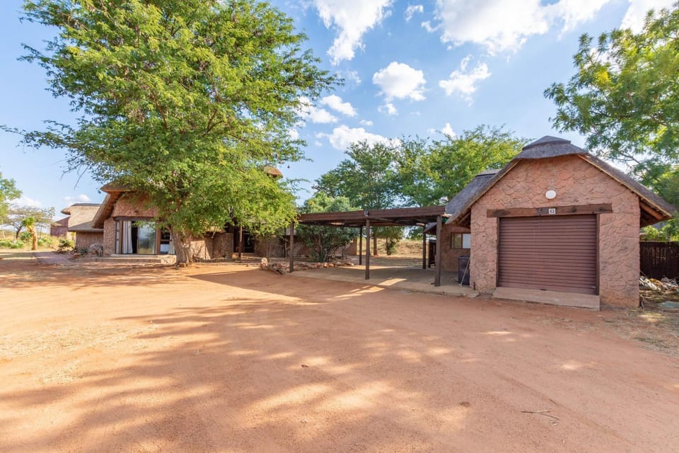 Zebula 4-bedroom, 12 sleeper - 63 House in North West, South Africa