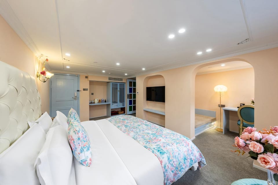 Photo of the whole room