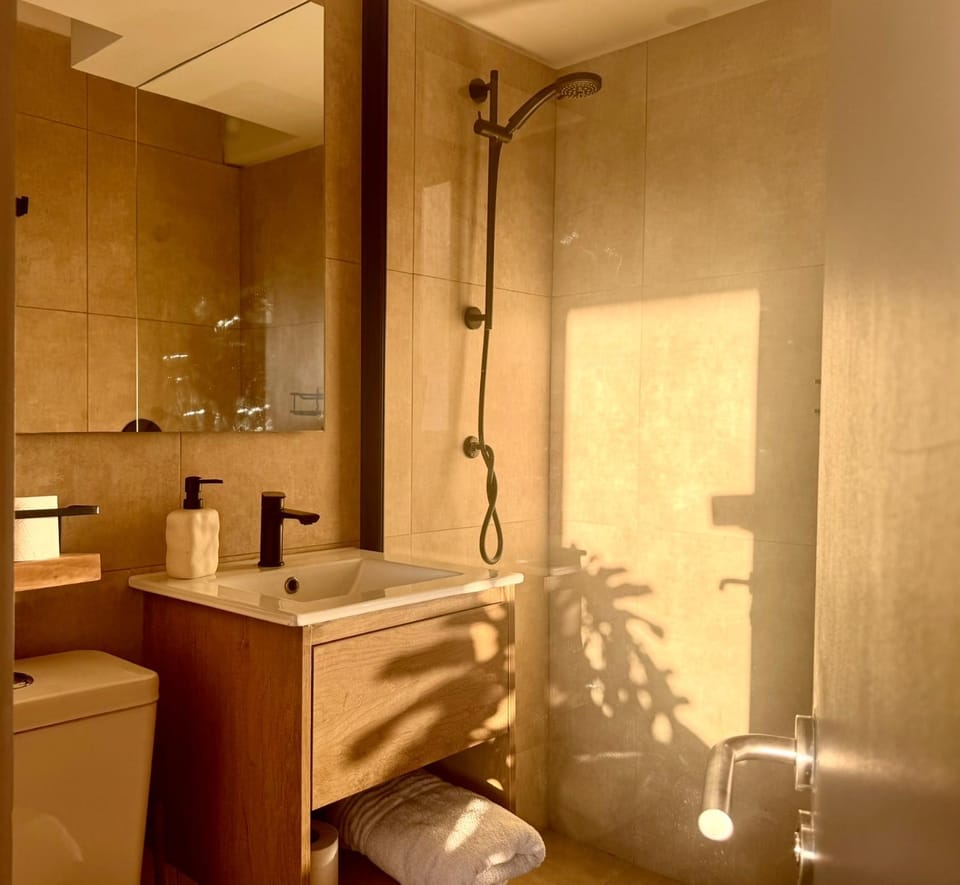 Luminoso 3BR en Las Condes - Parque Arauco - Vista y Ubicación top Apartment in Providencia
