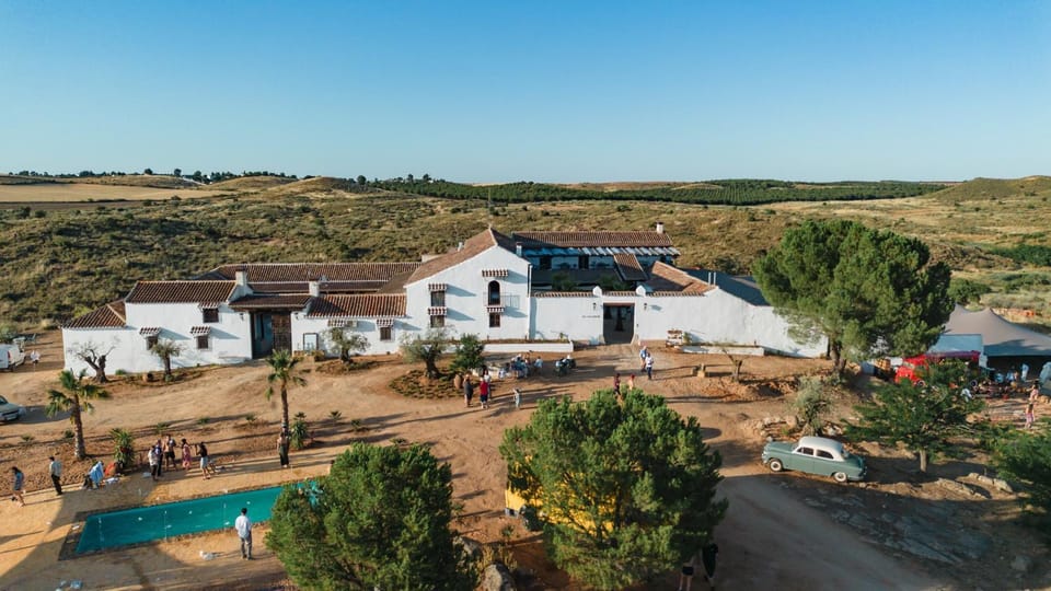 Property building, Bird's eye view, Pool view, Swimming pool