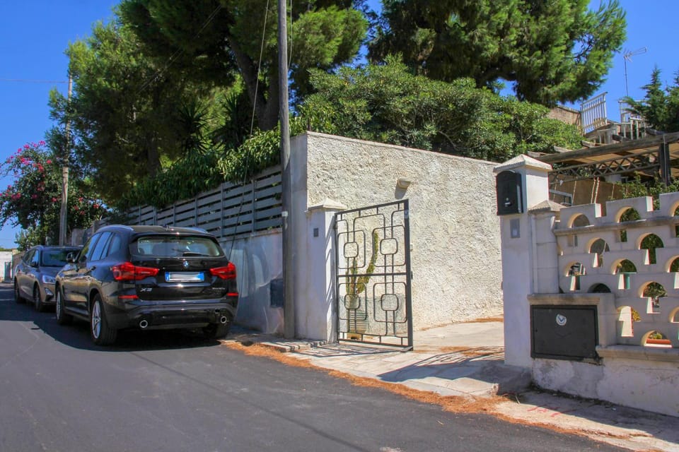 Property building, Street view