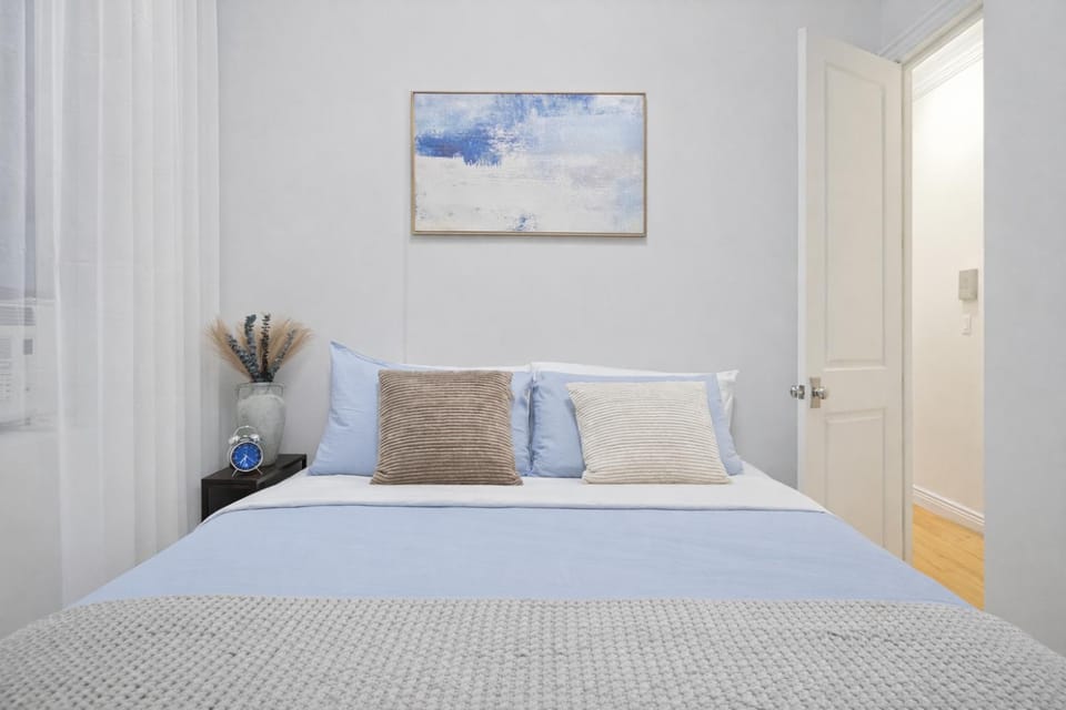 Urban 2BR Comfort Unit near Central Park Apartment in Upper West Side