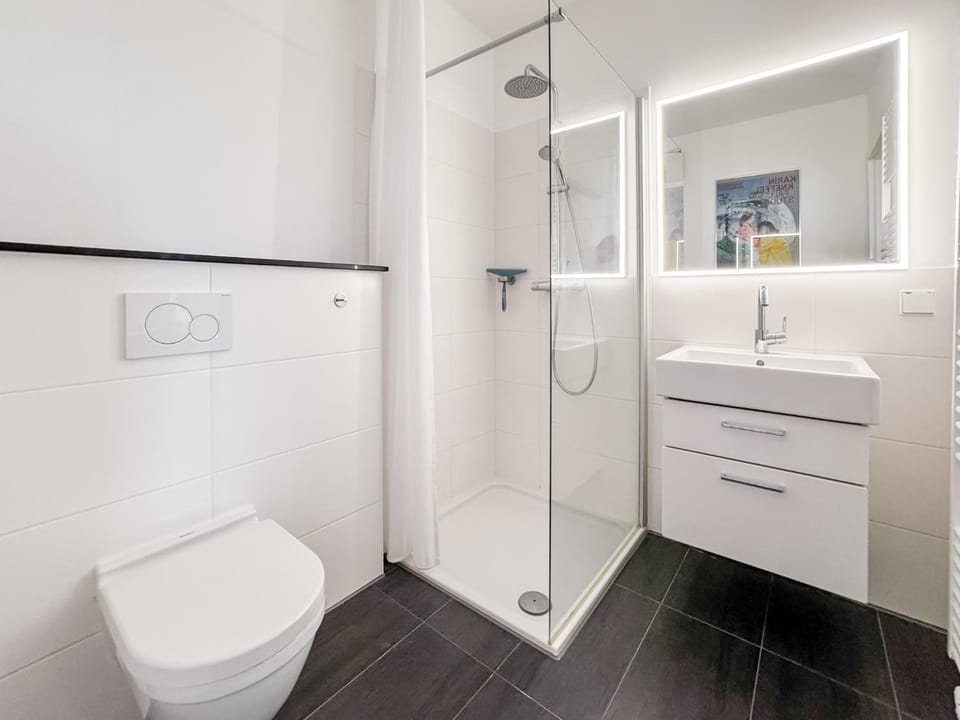 Shower, Toilet, Bathroom