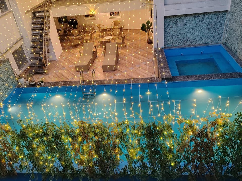 Pool view, Swimming pool