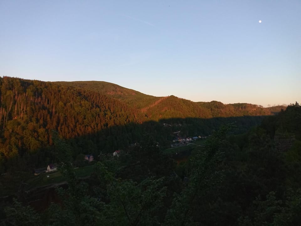 Natural landscape, Area and facilities