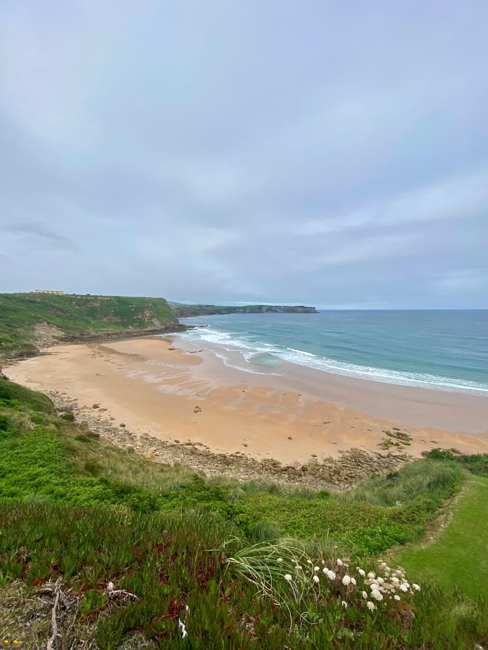 Apartamento playa pádel piscinas parking Apartment in Cantabria