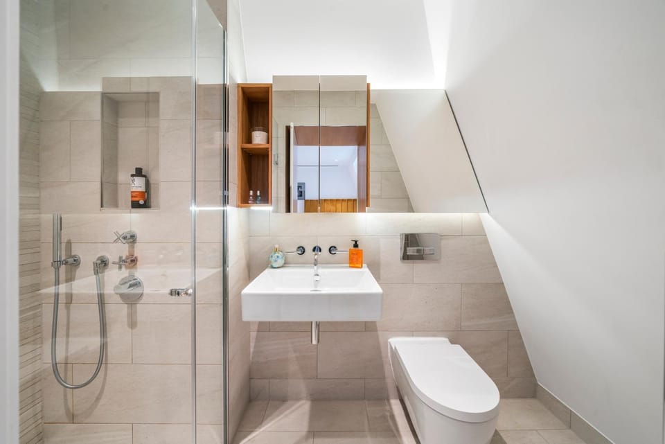 Shower, Toilet, Bathroom