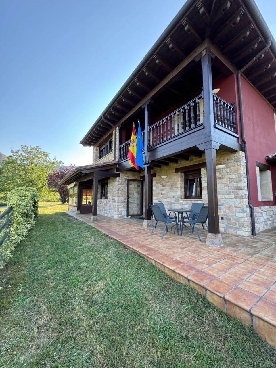 Casa La Escollera House in Asturias