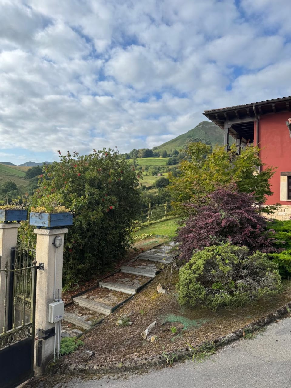 Casa La Escollera House in Asturias