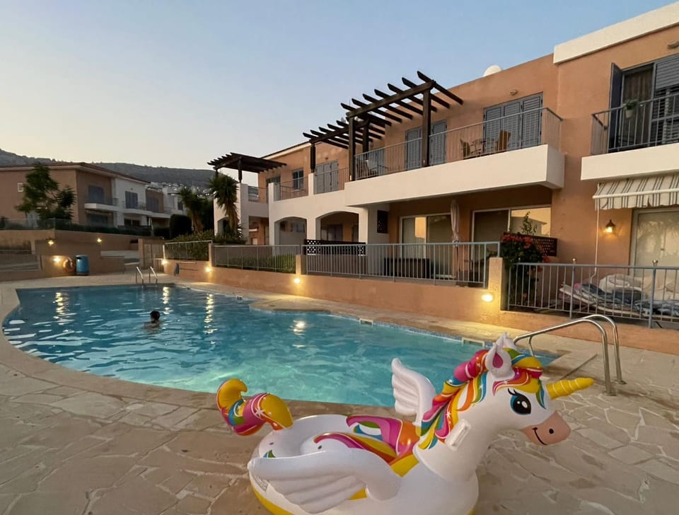Pool view, Swimming pool
