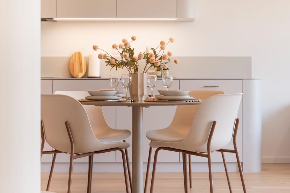 Seating area, Dining area