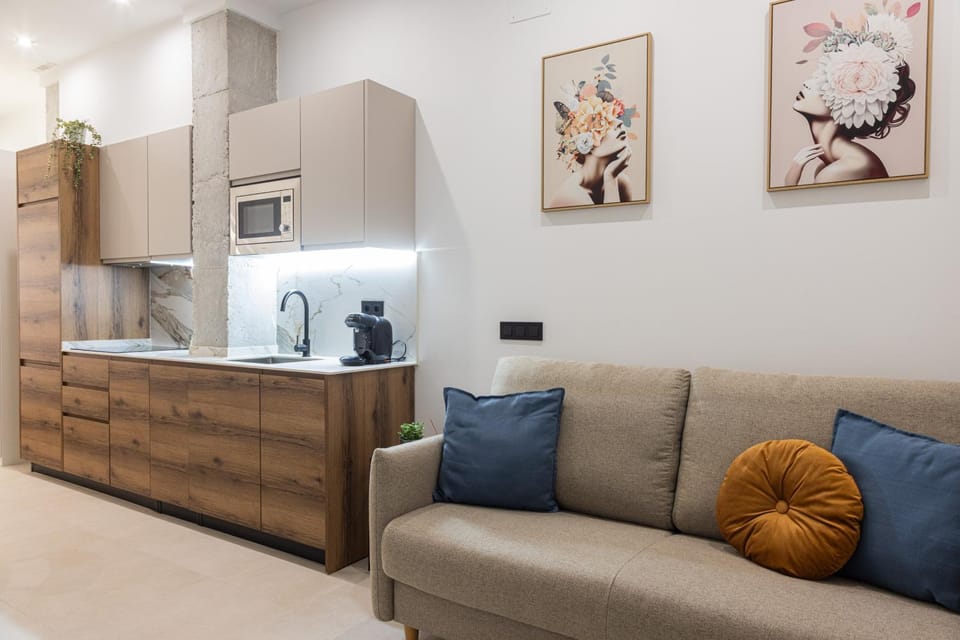 Kitchen or kitchenette, Living room